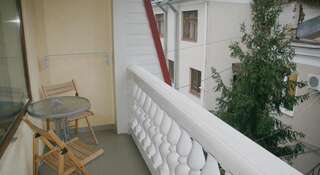 Гостевой дом Ялта Ялта Номер-студио с балконом-1